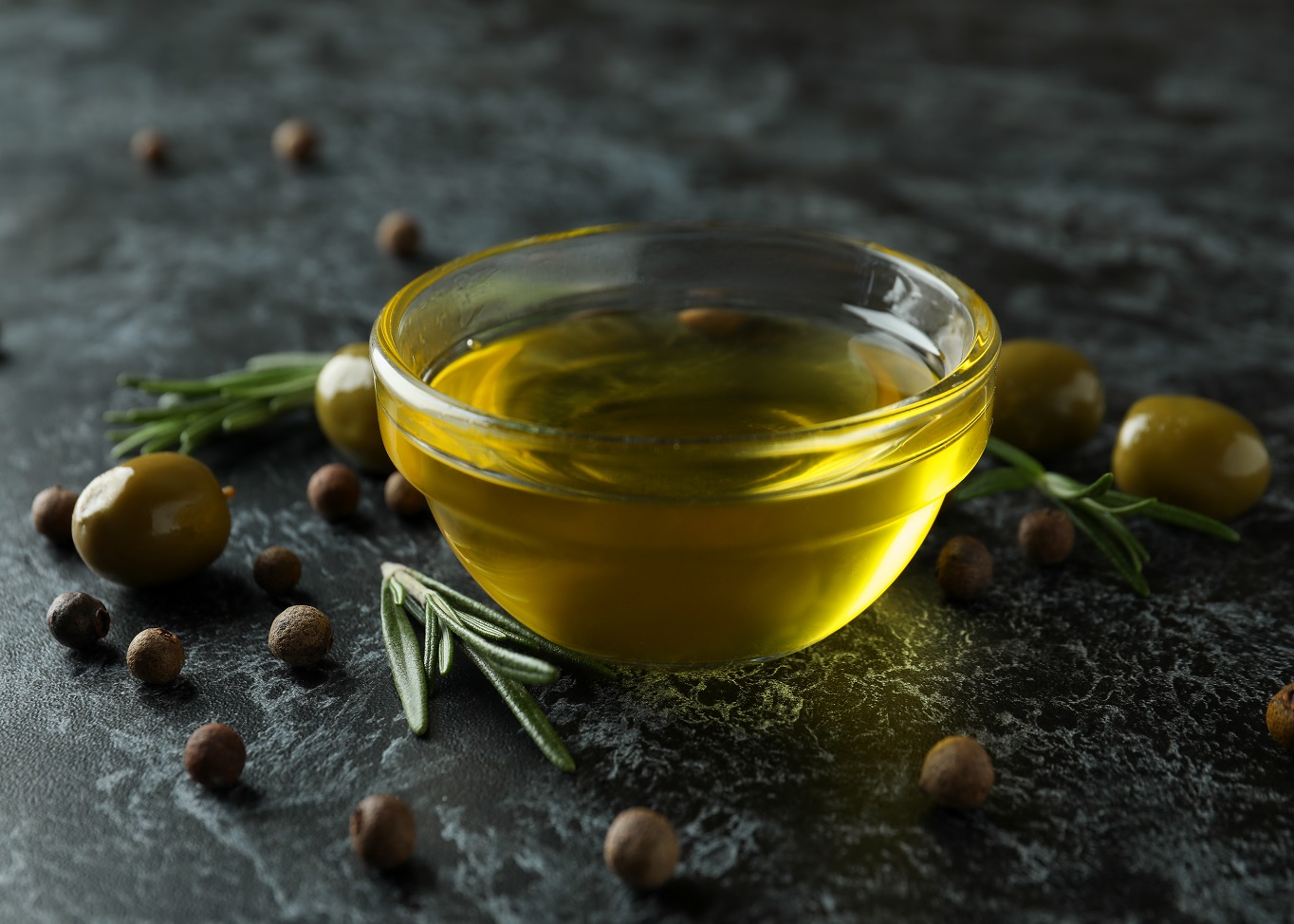 Extra Virgin Olive Oil as an Anti-Inflammatory Intervention: Mechanisms and Clinical Evidence